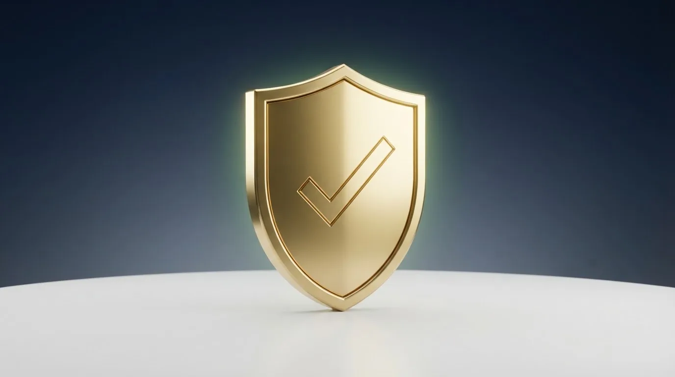 Sello oficial de la Dirección General de Ordenación del Juego sobre la pantalla de un ordenador con la web de un casino español de fondo